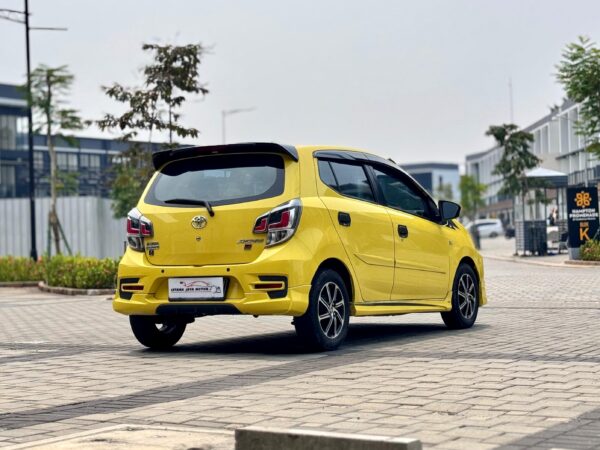 AGYA 1.2 GR SPORT AT KUNING 2021 - Gambar 7