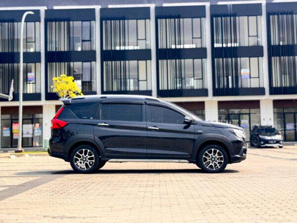 XL7 BETA AT HITAM 2022 - Gambar 7