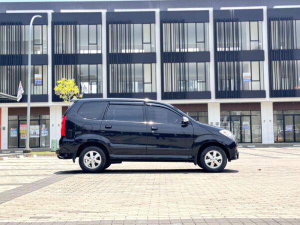AVANZA 1.3 G MT HITAM 2011 - Gambar 5