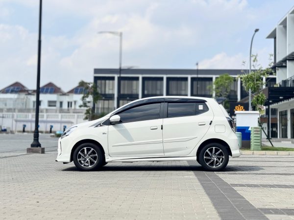 AGYA 1.2 GR SPORT MT PUTIH 2021 - Gambar 7