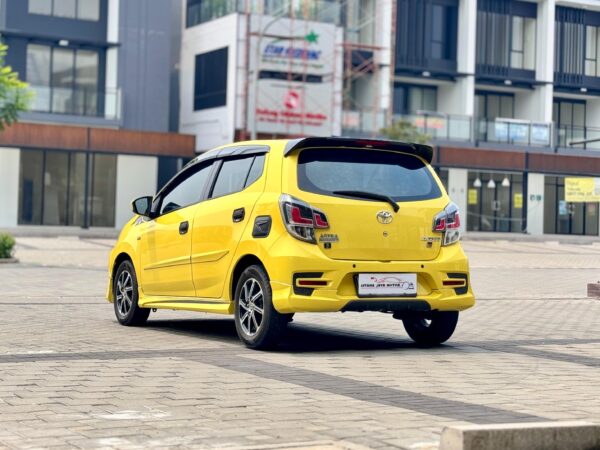 AGYA 1.2 GR SPORT AT KUNING 2021 - Gambar 6