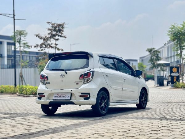 AGYA 1.2 GR SPORT AT PUTIH 2022 - Gambar 6