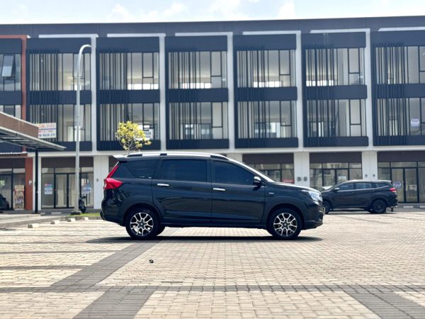 XL7 BETA AT HITAM 2022 - Gambar 7