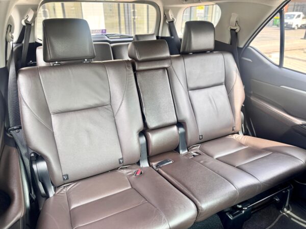 FORTUNER 2.4 VRZ AT PUTIH 2016 - Gambar 14