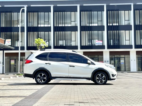 BRV E PRESTIGE AT PUTIH 2018 - Gambar 7