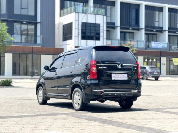 AVANZA 1.3 G MT HITAM 2011 - Gambar 7