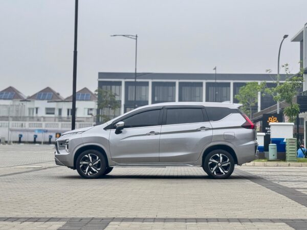 XPANDER ULTIMATE AT SILVER 2022 - Gambar 4