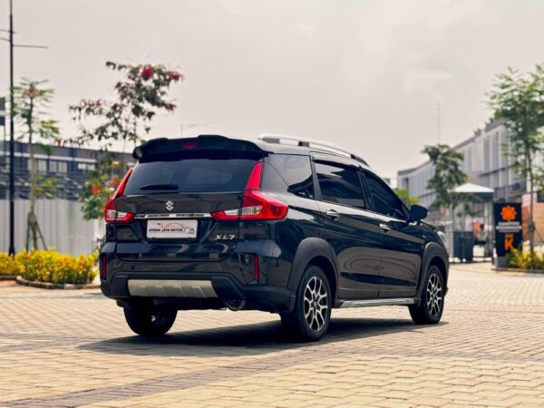 XL7 BETA AT HITAM 2022 - Gambar 5