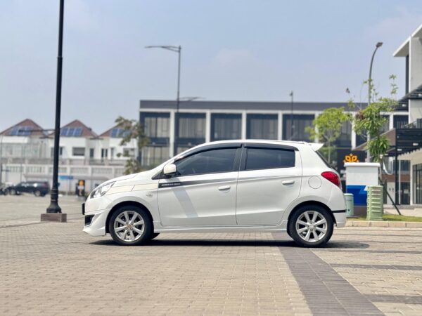 MIRAGE GL SPORT AT PUTIH 2015 - Gambar 5