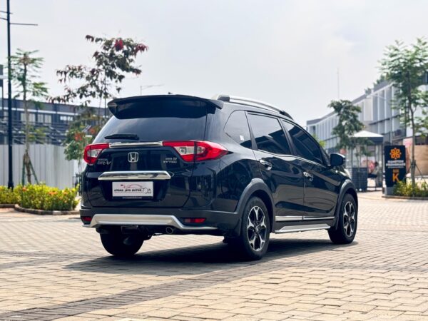 BRV E PRESTIGE AT HITAM 2016 - Gambar 4