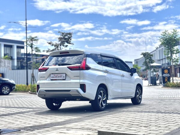 XPANDER ULTIMATE AT PUTIH 2024 - Gambar 5