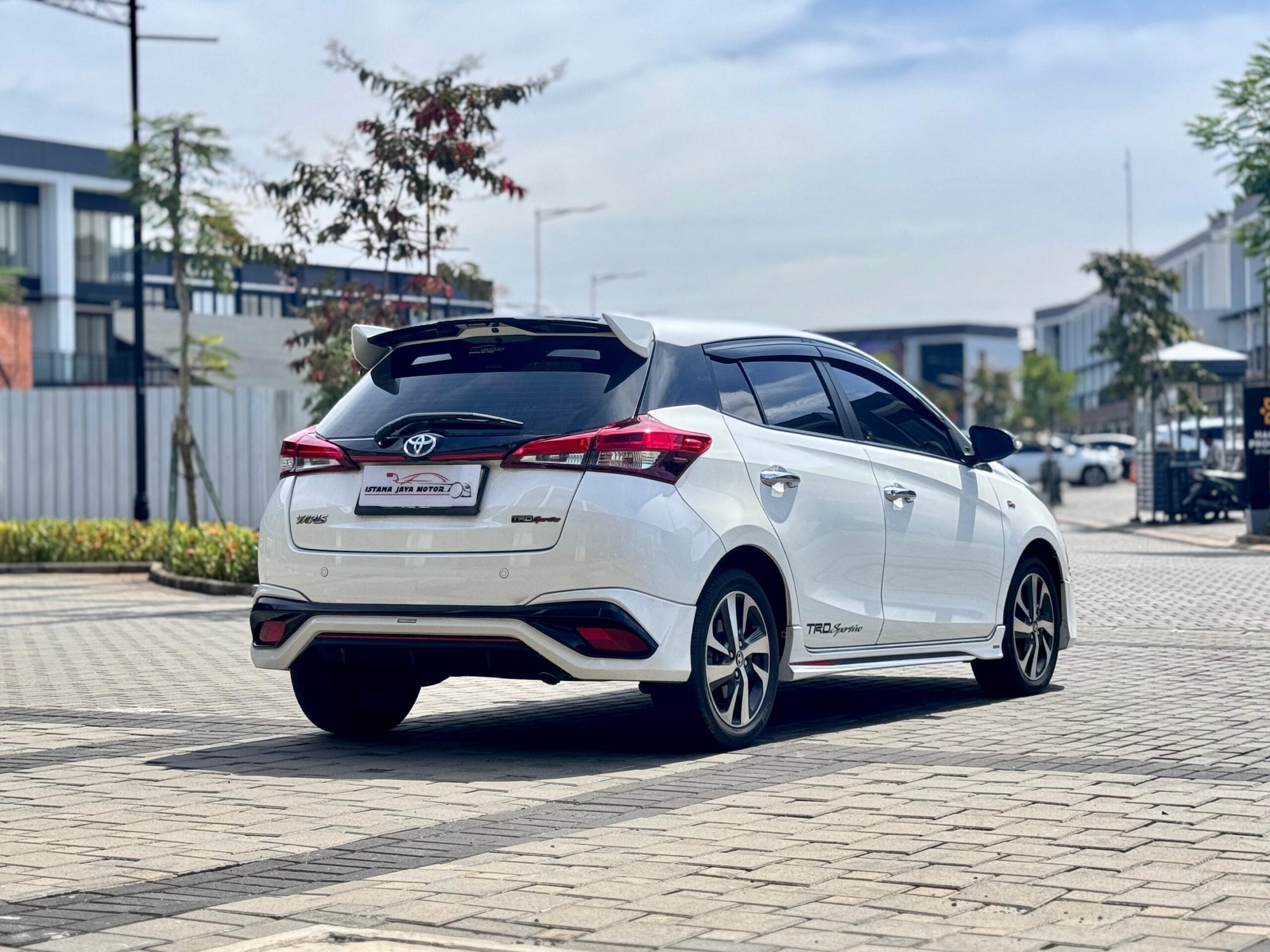 YARIS TRD AT PUTIH 2020 - Gambar 4