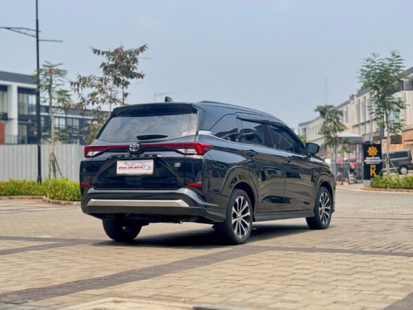 VELOZ Q AT HITAM 2022 - Gambar 6