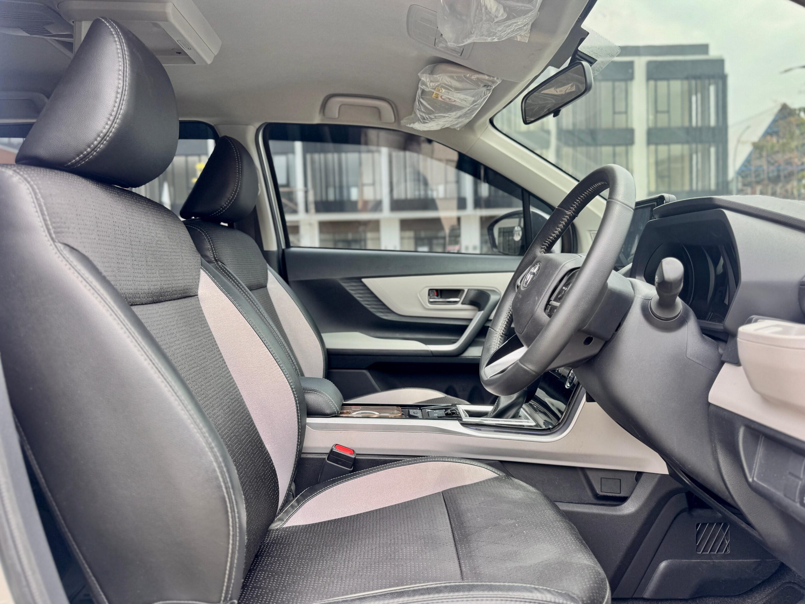 AVANZA 1.5 VELOZ Q AT SILVER 2023 - Gambar 11