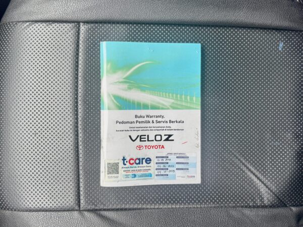 VELOZ Q AT HITAM 2022 - Gambar 16