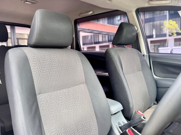 AVANZA VELOZ 1.5 AT HITAM 2013 - Gambar 12