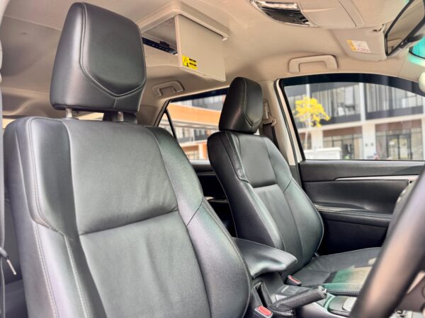 FORTUNER 2.8 VRZ AT PUTIH 2022 - Gambar 14