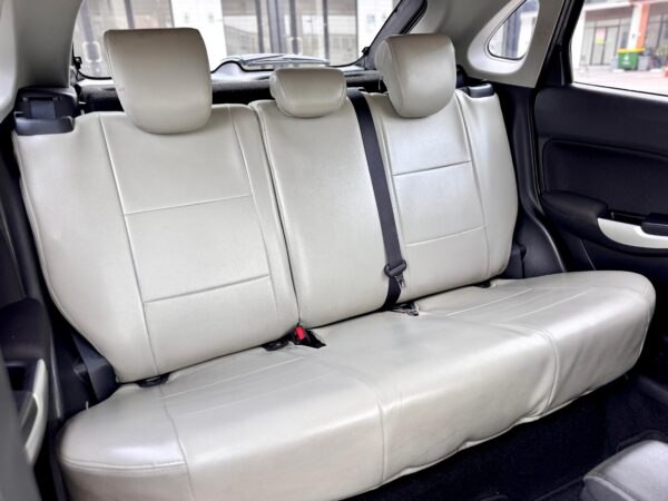 BALENO HB AT SILVER 2019 - Gambar 13