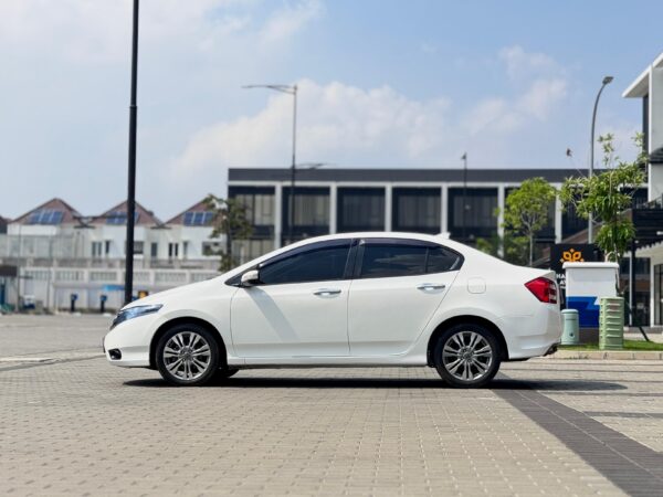 CITY RS AT PUTIH 2012 - Gambar 5