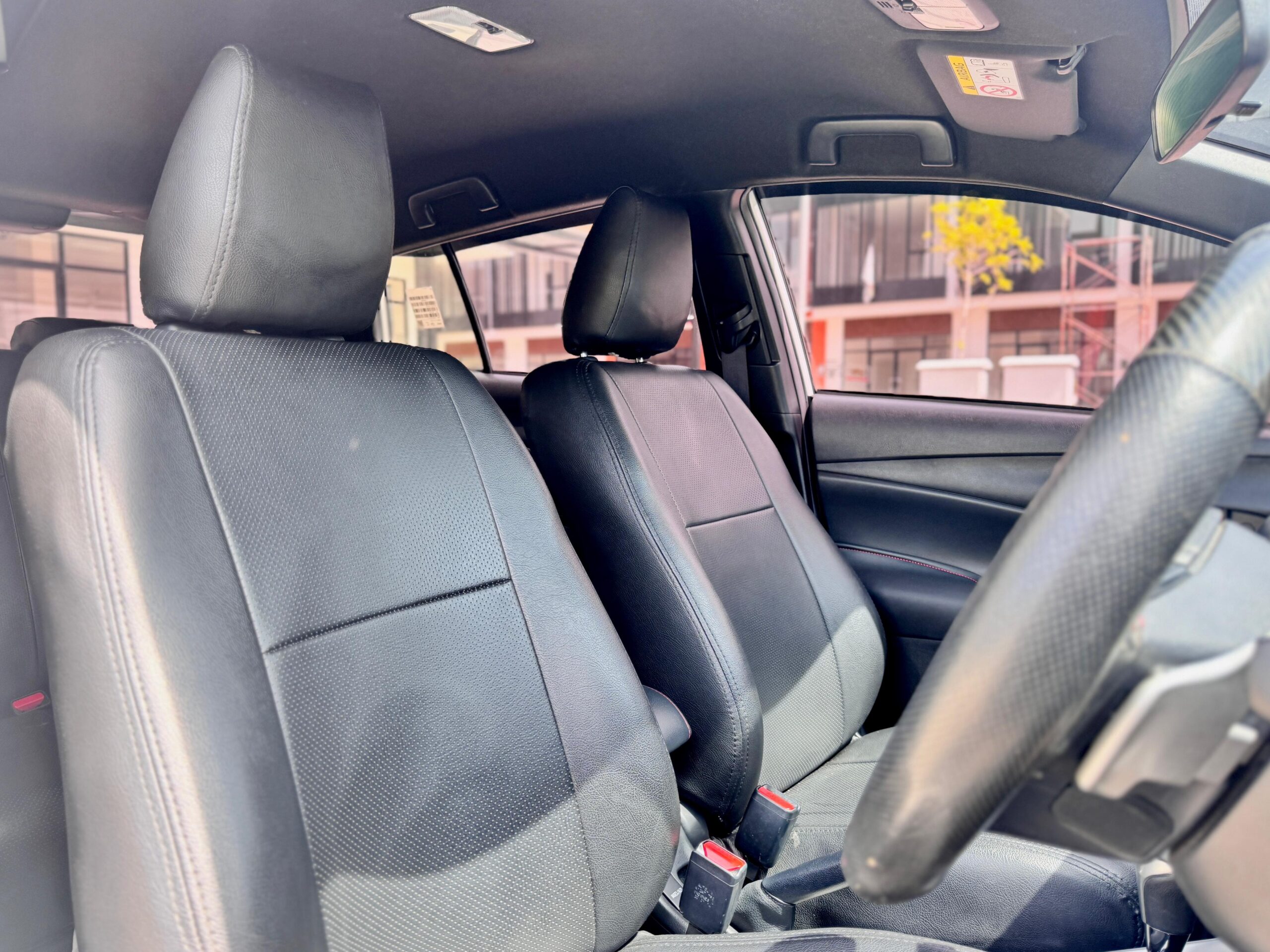 YARIS TRD AT PUTIH 2020 - Gambar 12