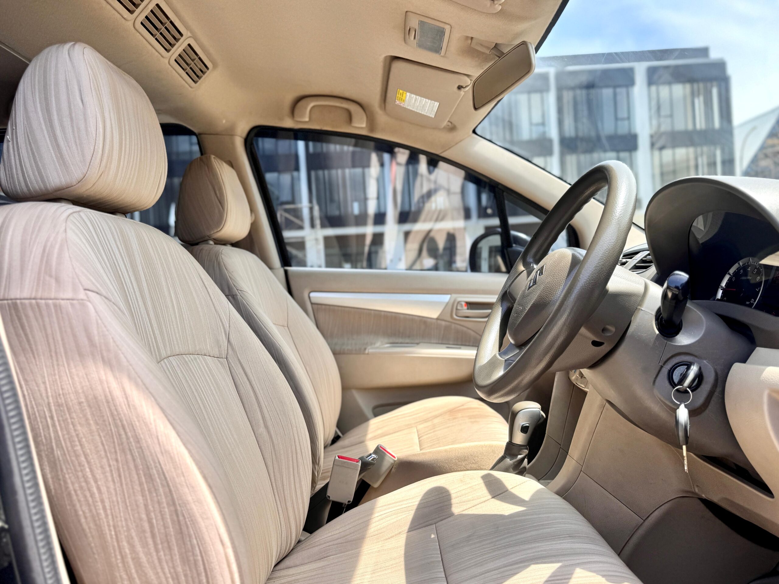 ERTIGA GL AT HITAM 2018 - Gambar 12