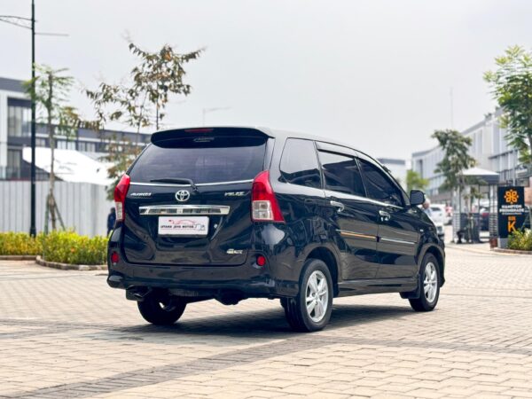 AVANZA VELOZ 1.5 AT HITAM 2013 - Gambar 5