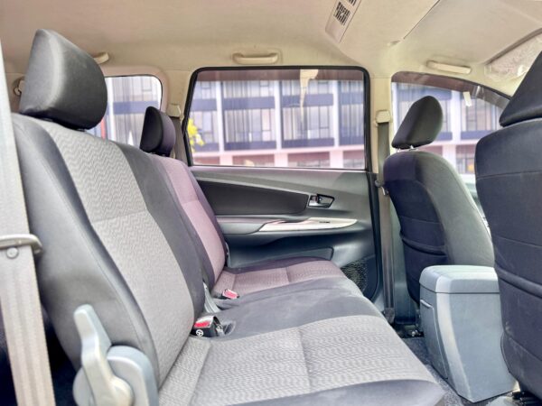 AVANZA VELOZ 1.5 AT HITAM 2013 - Gambar 14