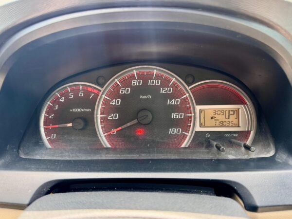 AVANZA 1.3 G AT PUTIH 2012 - Gambar 8