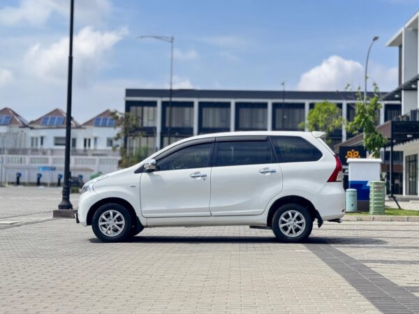 AVANZA 1.3 G AT PUTIH 2012 - Gambar 5