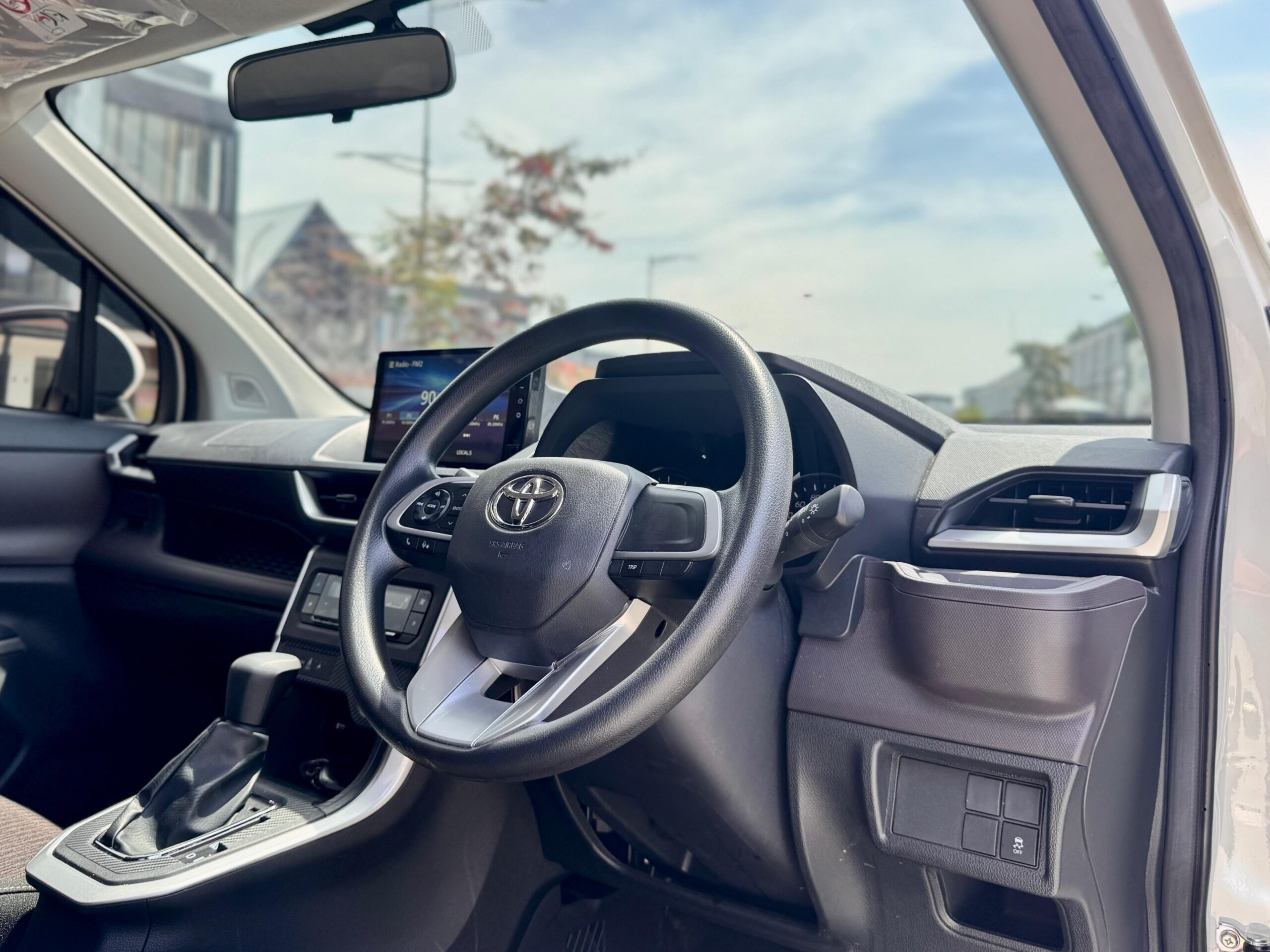 AVANZA 1.5 G AT PUTIH 2024 - Gambar 9