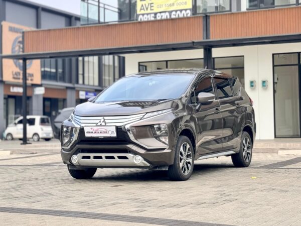 XPANDER SPORT AT COKLAT 2019 - Gambar 2