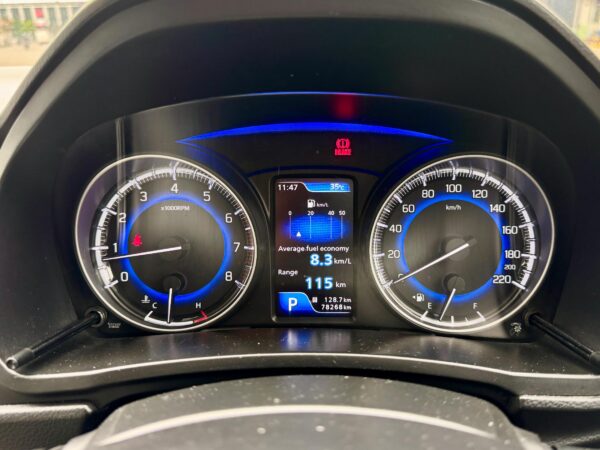 BALENO HB AT SILVER 2019 - Gambar 8