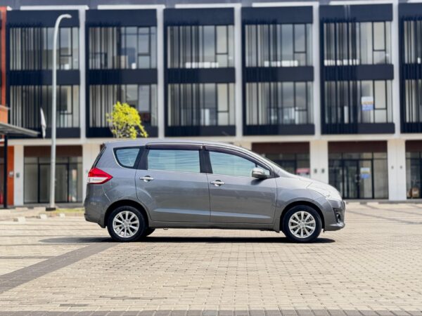 ERTIGA GX AT ABU 2014 - Gambar 4