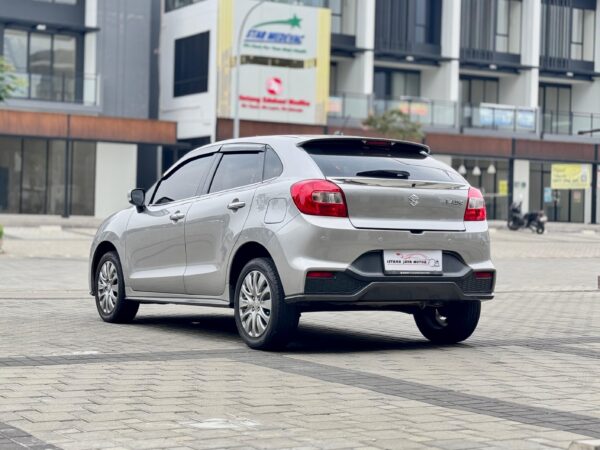 BALENO HB AT SILVER 2019 - Gambar 7