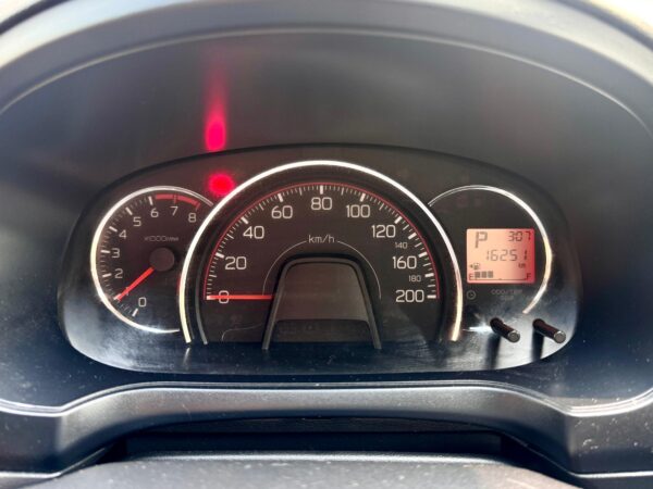 AGYA 1.2 GR SPORT AT KUNING 2022 - Gambar 8