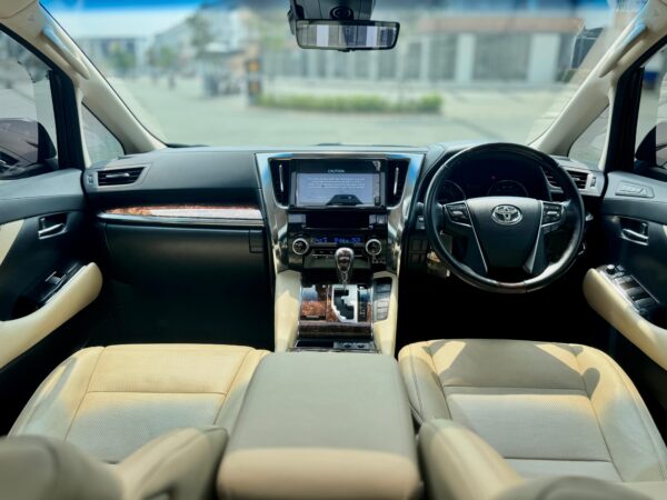 ALPHARD G ATPM TSS AT HITAM 2023 - Gambar 9