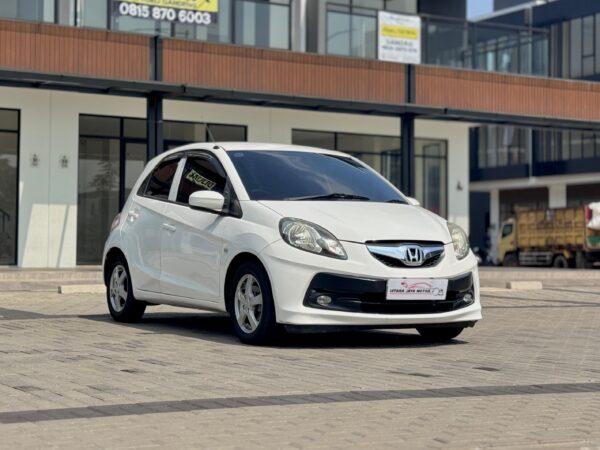 BRIO E AT PUTIH 2014 - Gambar 2