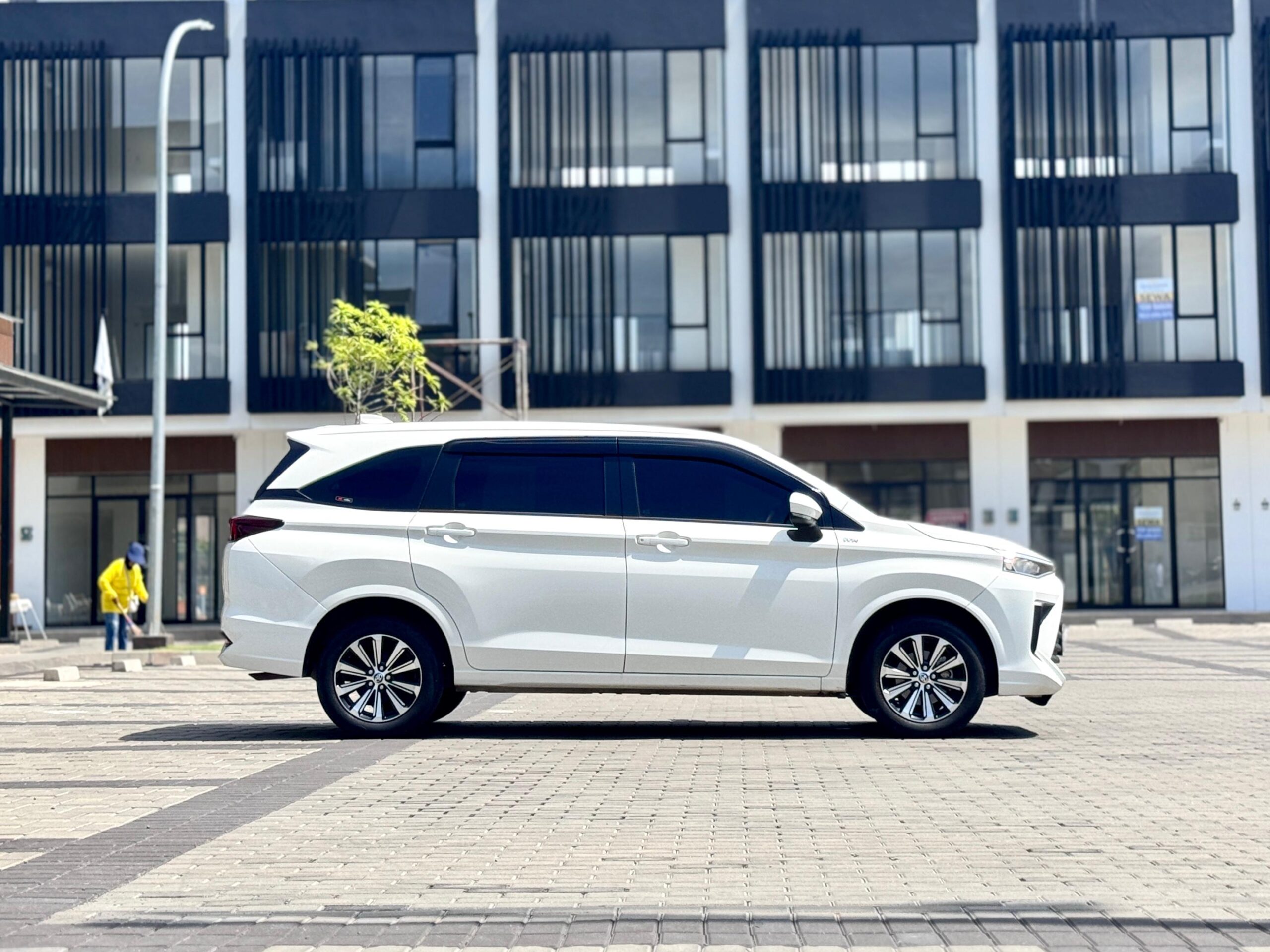 AVANZA 1.5 G AT PUTIH 2024 - Gambar 7