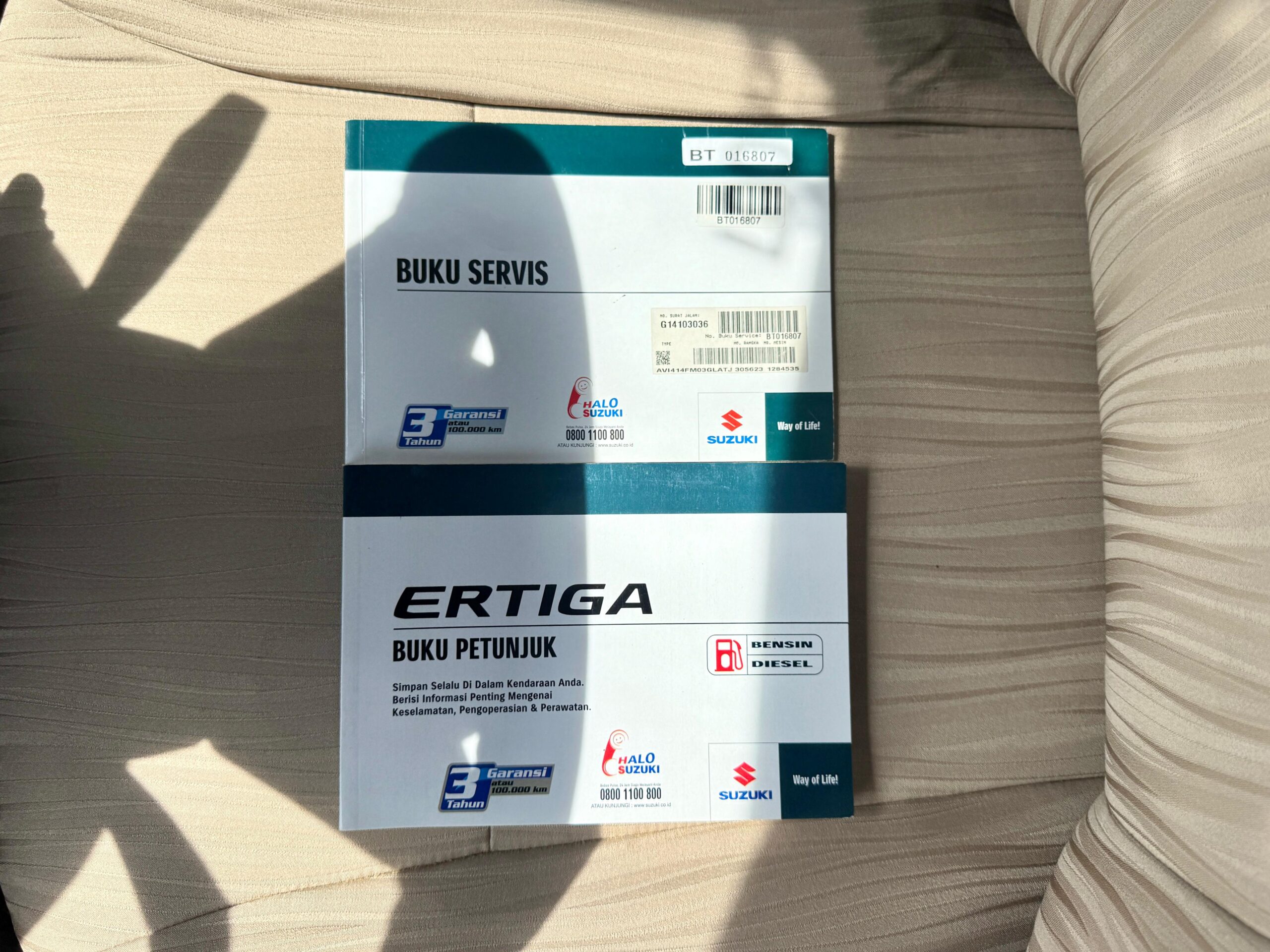 ERTIGA GL AT HITAM 2018 - Gambar 15