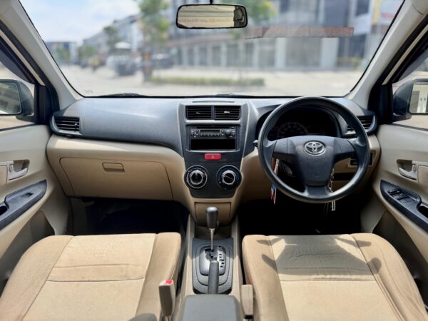 AVANZA 1.3 G AT PUTIH 2012 - Gambar 10