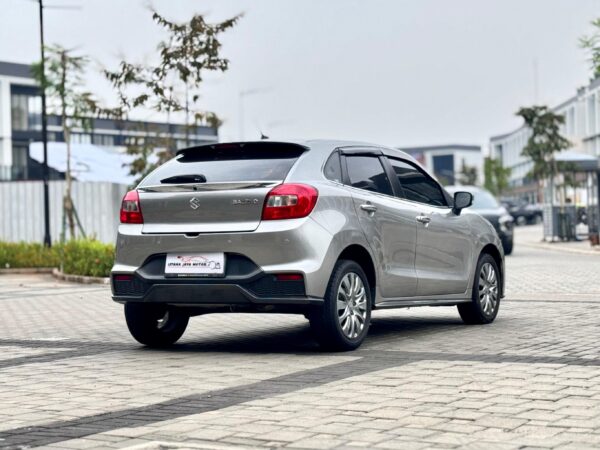 BALENO HB AT SILVER 2019 - Gambar 6