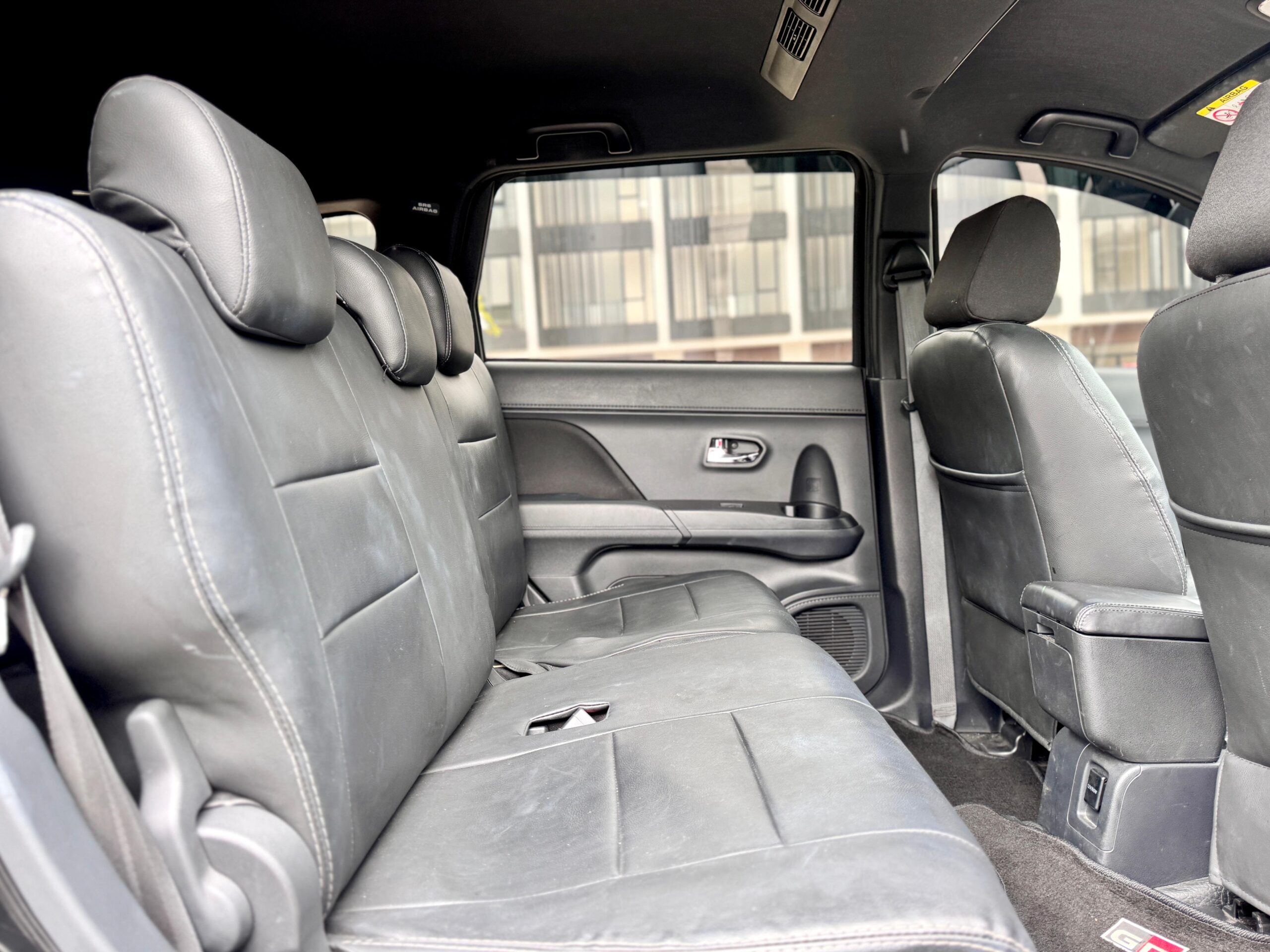 RUSH GR SPORT AT HITAM 2024 - Gambar 14