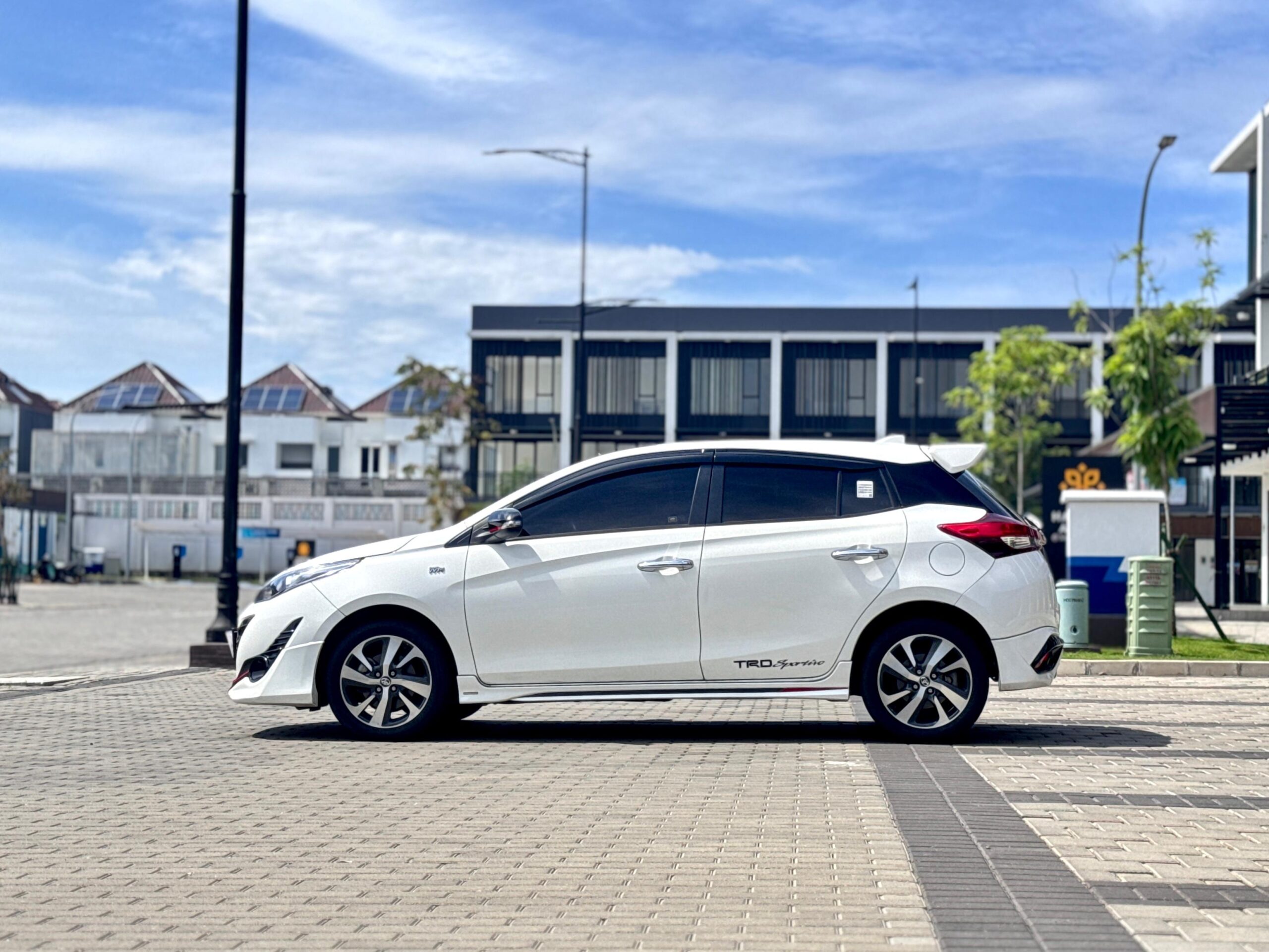 YARIS TRD AT PUTIH 2020 - Gambar 6