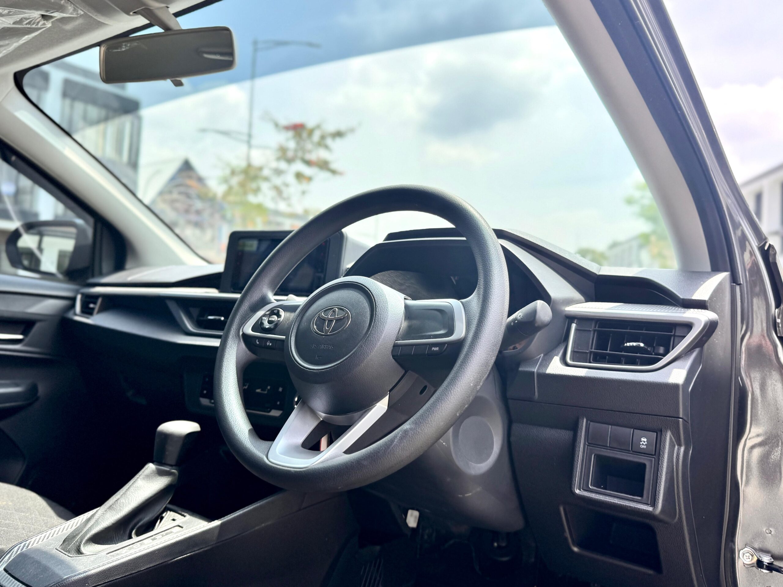 AGYA 1.2 G AT ABU 2024 - Gambar 10