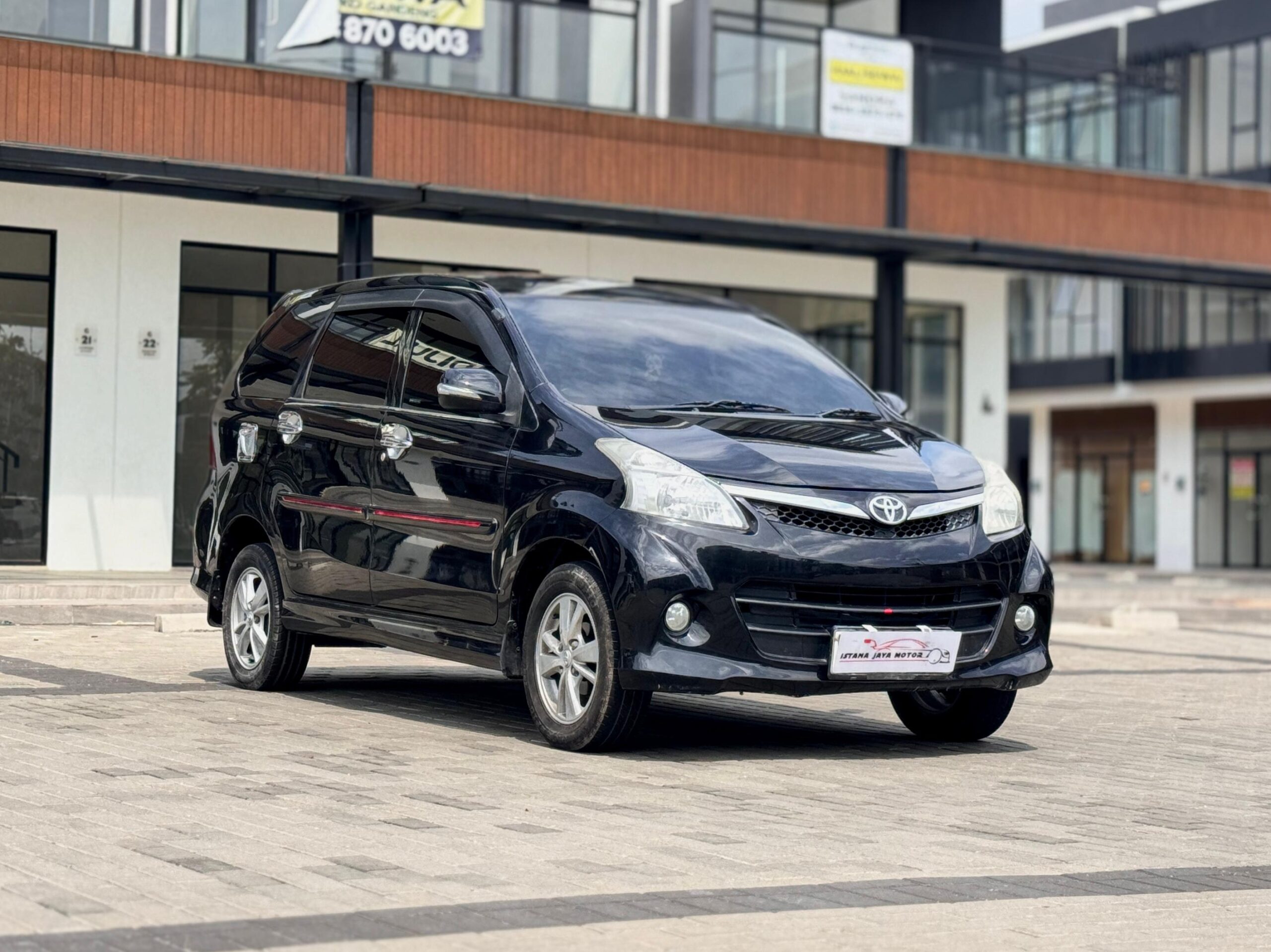 AVANZA VELOZ 1.5 AT HITAM 2012 - Gambar 2