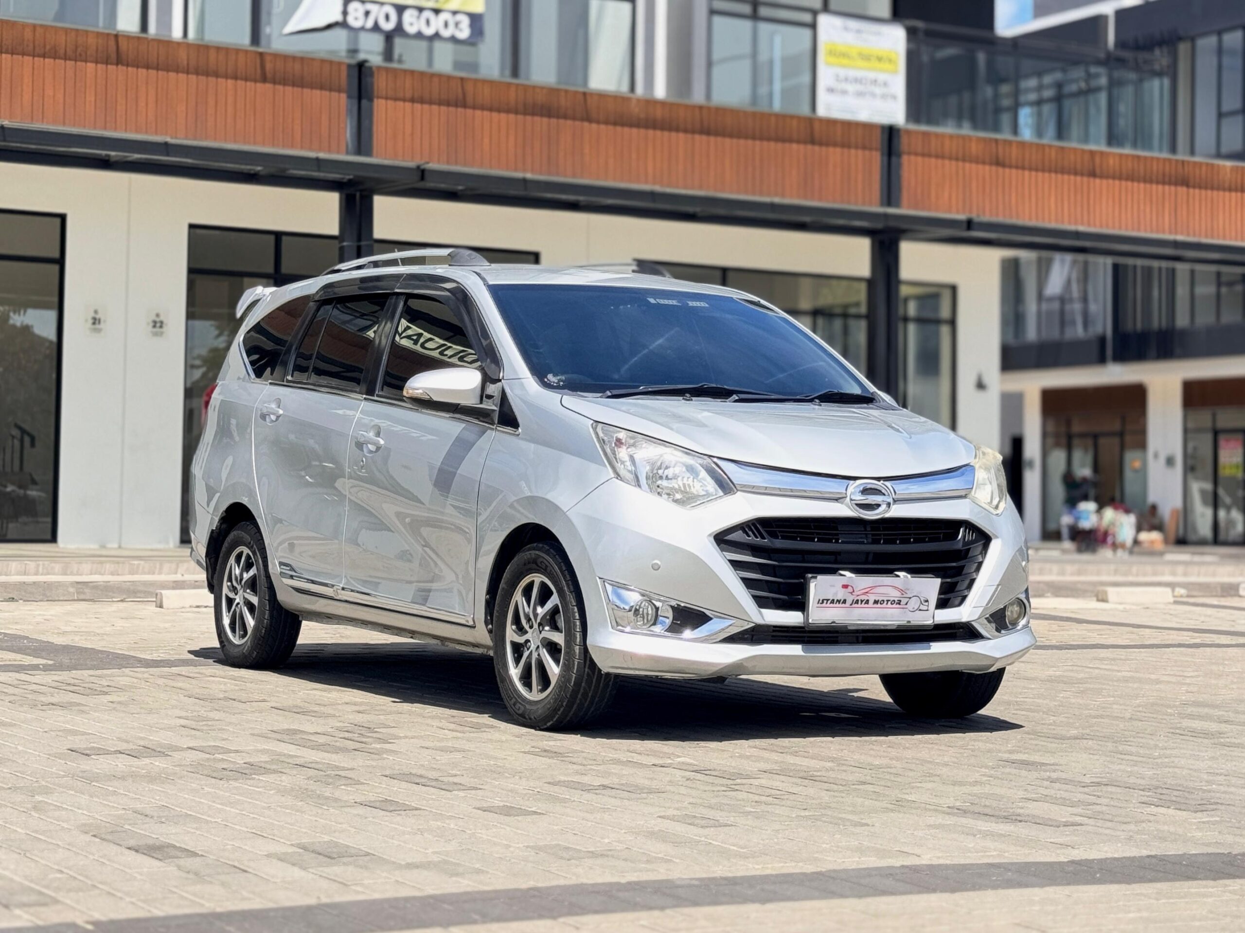 SIGRA R DELUXE AT SILVER 2018 - Gambar 3