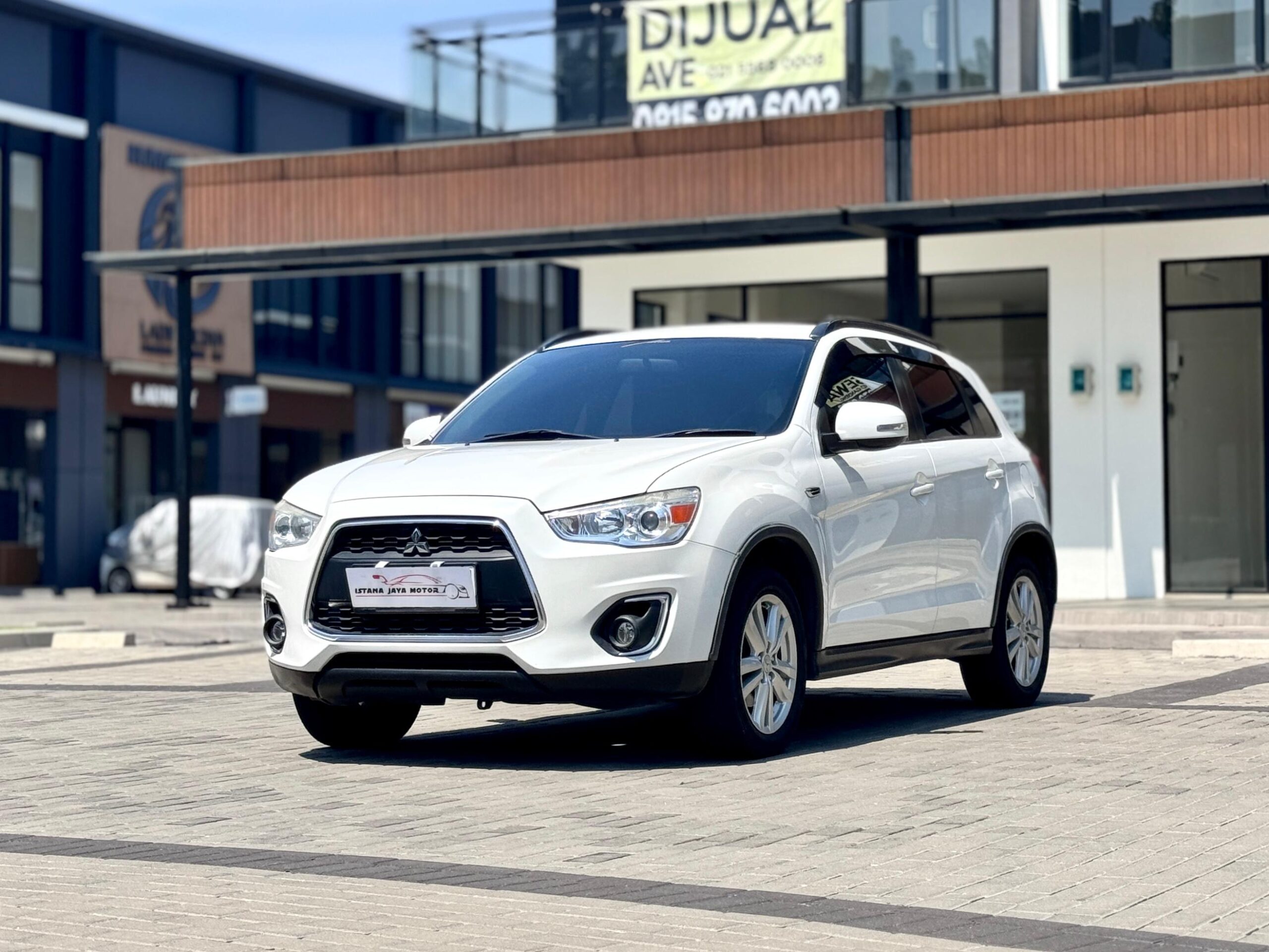 OUTLANDER 2.0 GLS AT PUTIH 2014 - Gambar 2