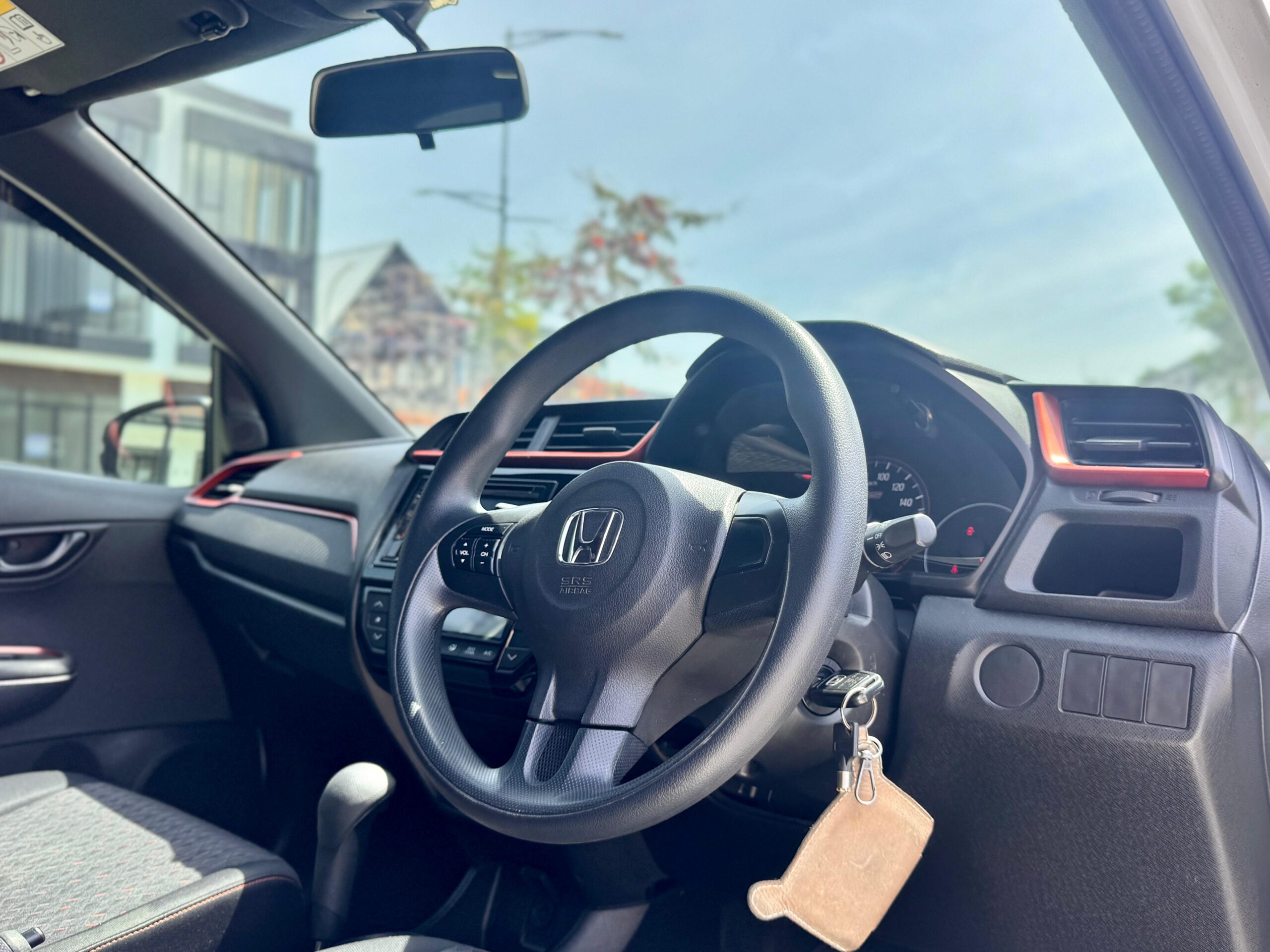 BRIO RS AT PUTIH 2020 - Gambar 10