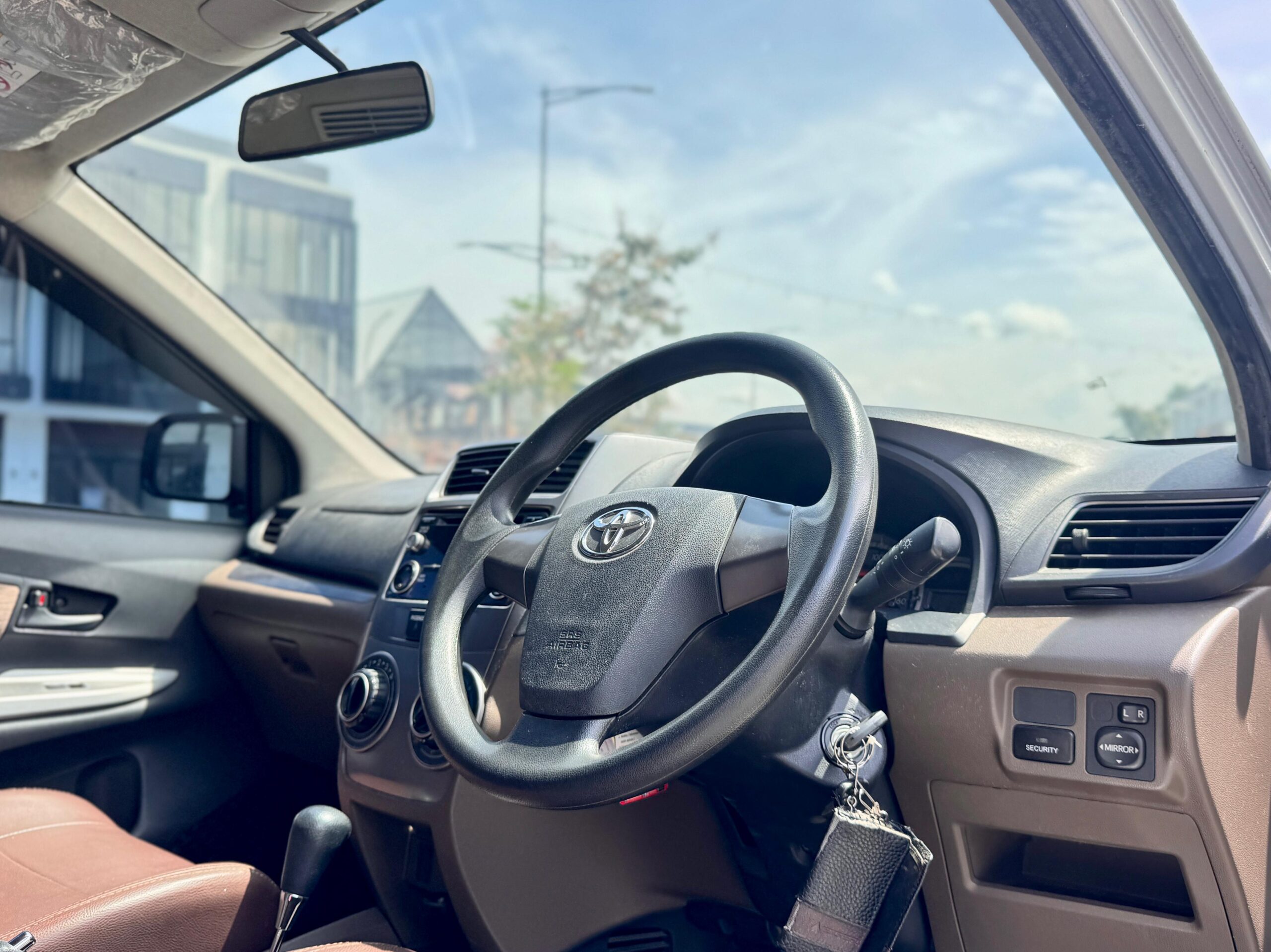 AVANZA G AT SILVER 2016 - Gambar 10