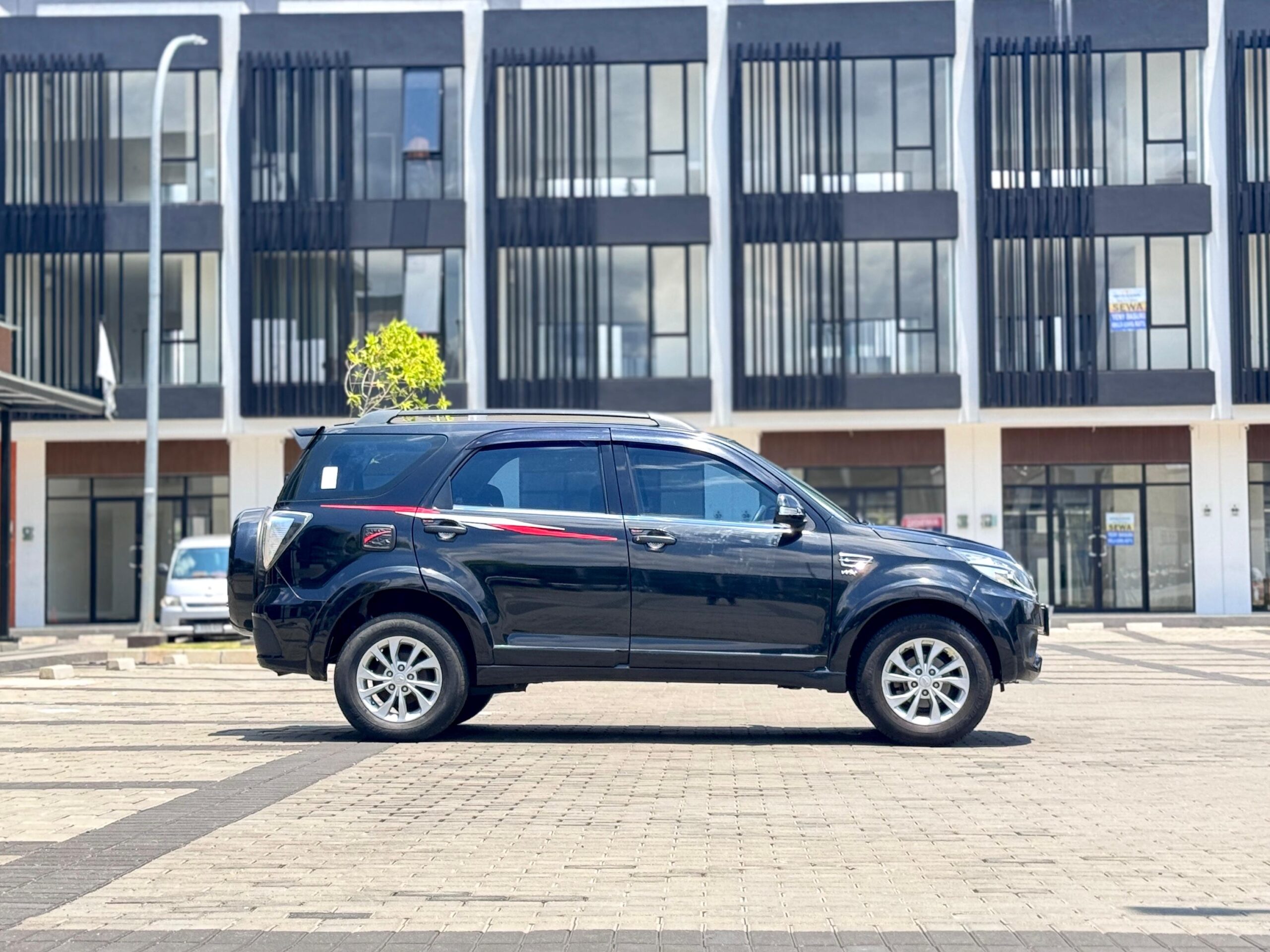 TERIOS R MT HITAM 2017 - Gambar 5